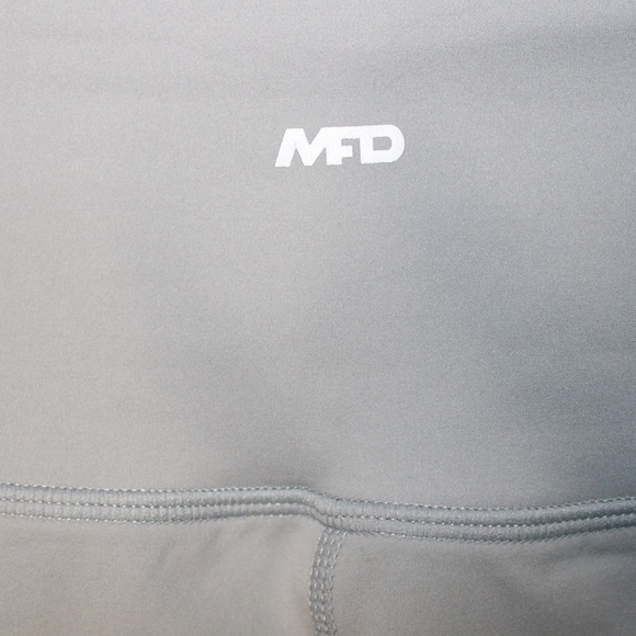 NWT Gray MFD High Waisted Flare Yoga Legging in Sz (M) - Picture 8 of 11